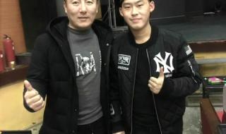 二龙湖浩哥跟梁家辉演过戏吗 四平青年2龙湖浩哥